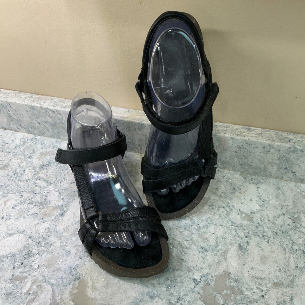 Teva Wedge Sandals Ysidro 8.5 Black Leather Strappy Hook Loop Comfort Shoes